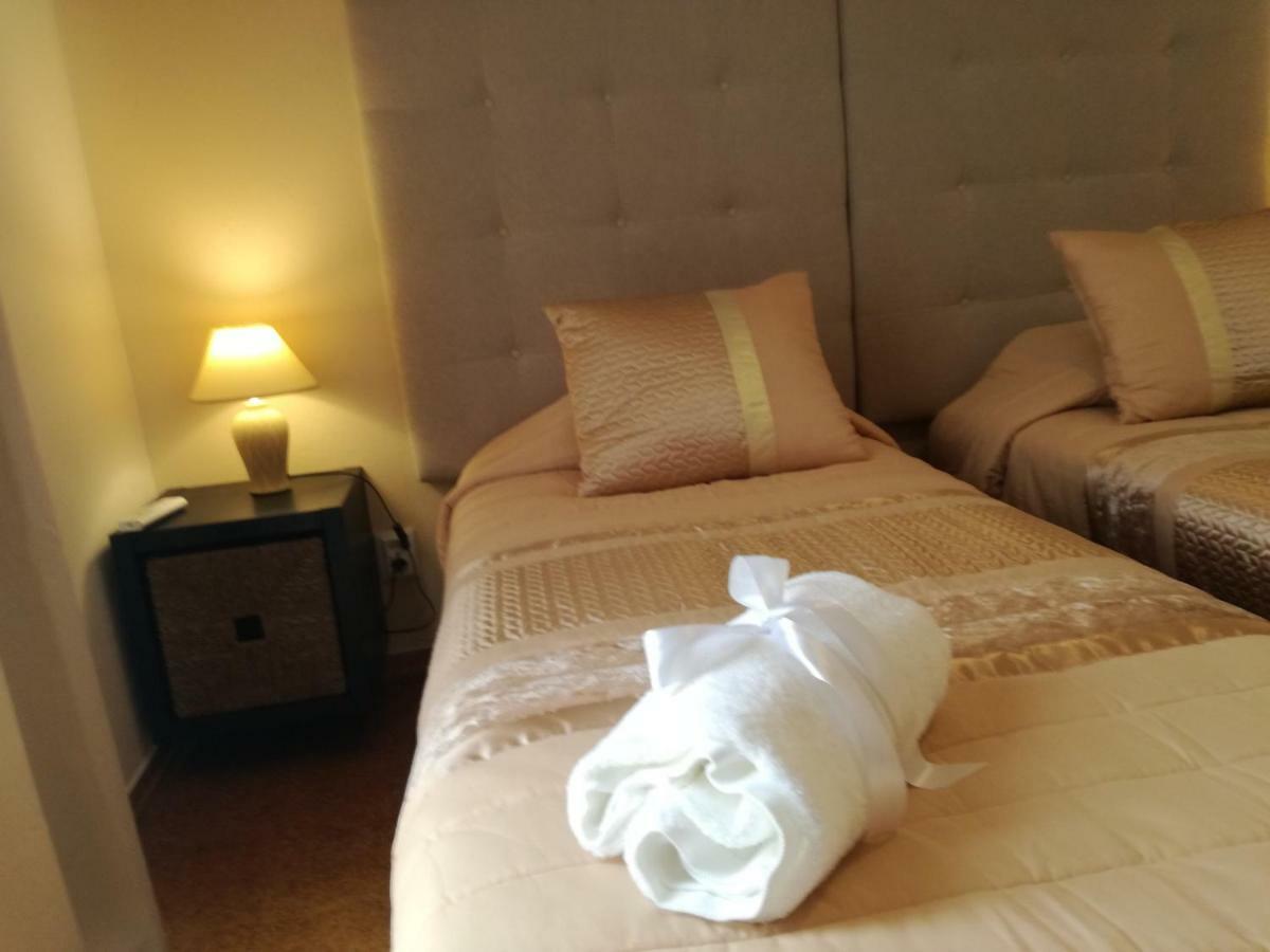 Sensations Guesthouse Lagos Extérieur photo
