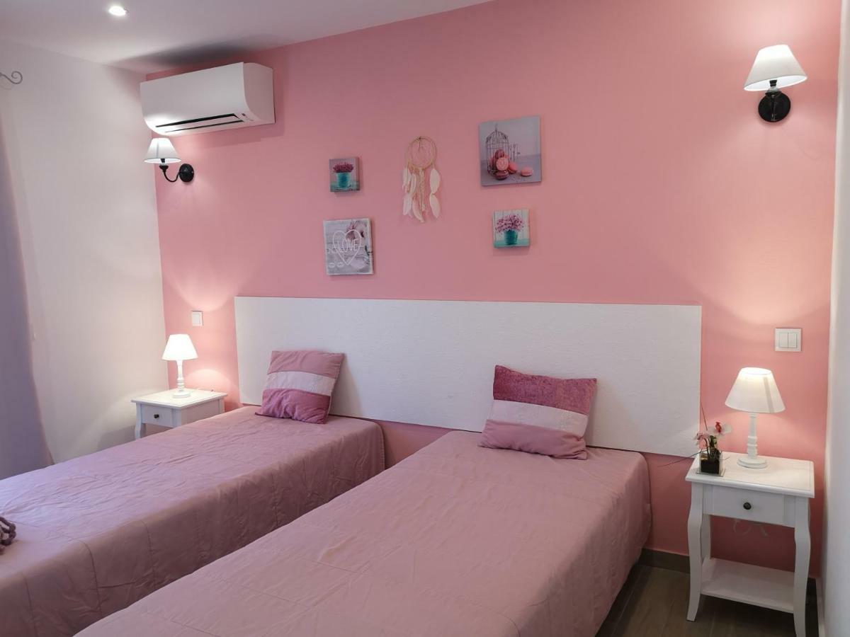 Sensations Guesthouse Lagos Extérieur photo