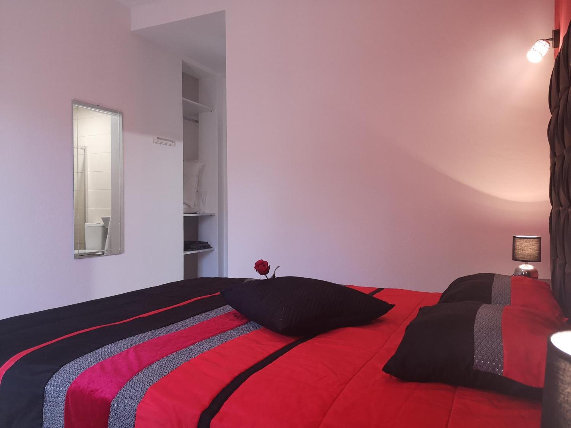 Sensations Guesthouse Lagos Extérieur photo