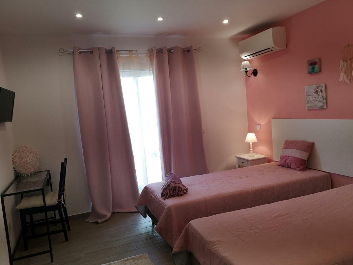 Sensations Guesthouse Lagos Extérieur photo