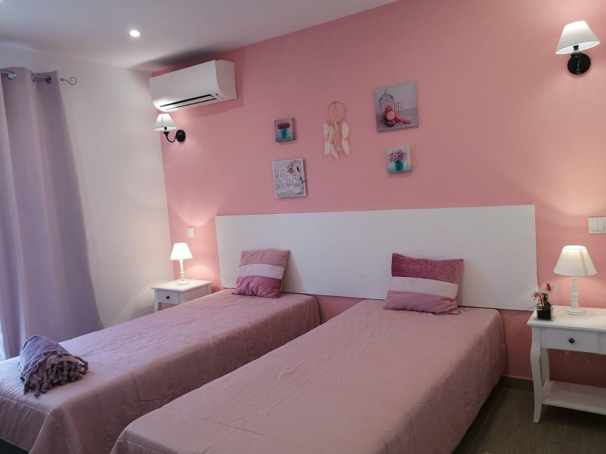 Sensations Guesthouse Lagos Extérieur photo
